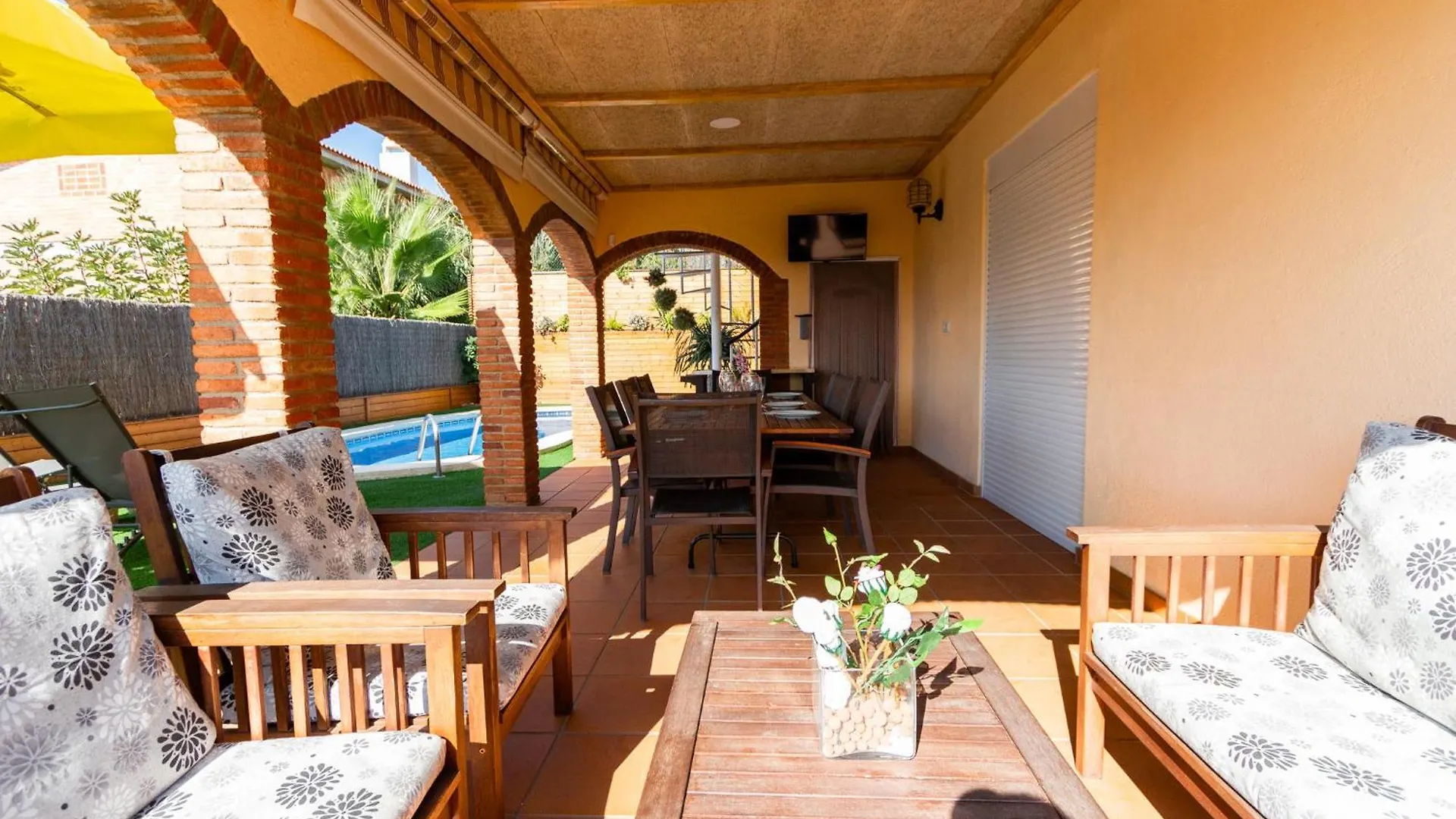 Catalunya Casas Cozy Beach Town Villa For 8 - No Car Necessary! Pineda de Mar Spain